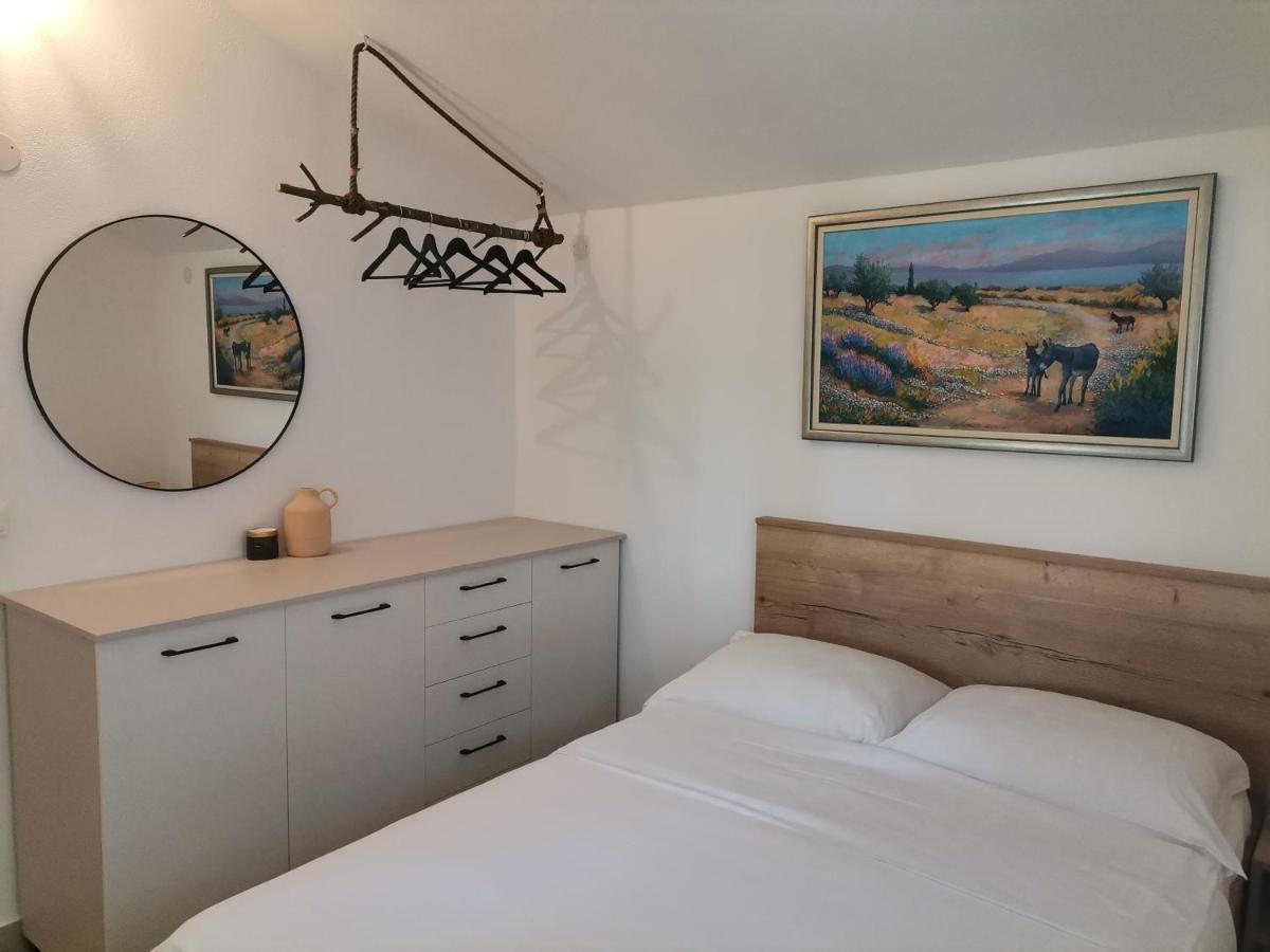 Holiday Batarelo Trogir Ngoại thất bức ảnh